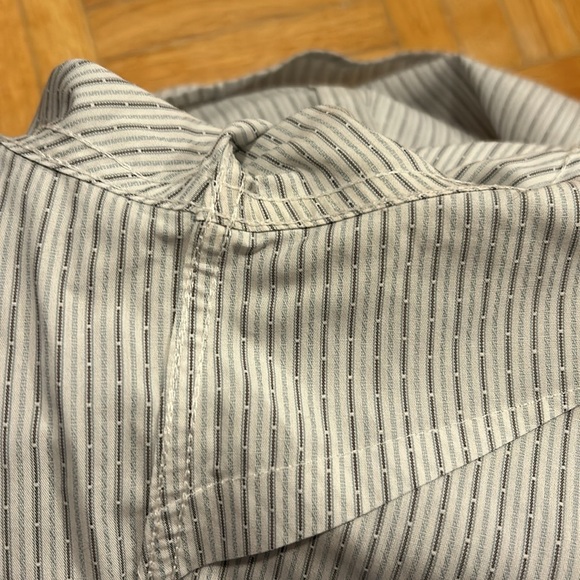 Brooks Brothers - Picture 7 of 9